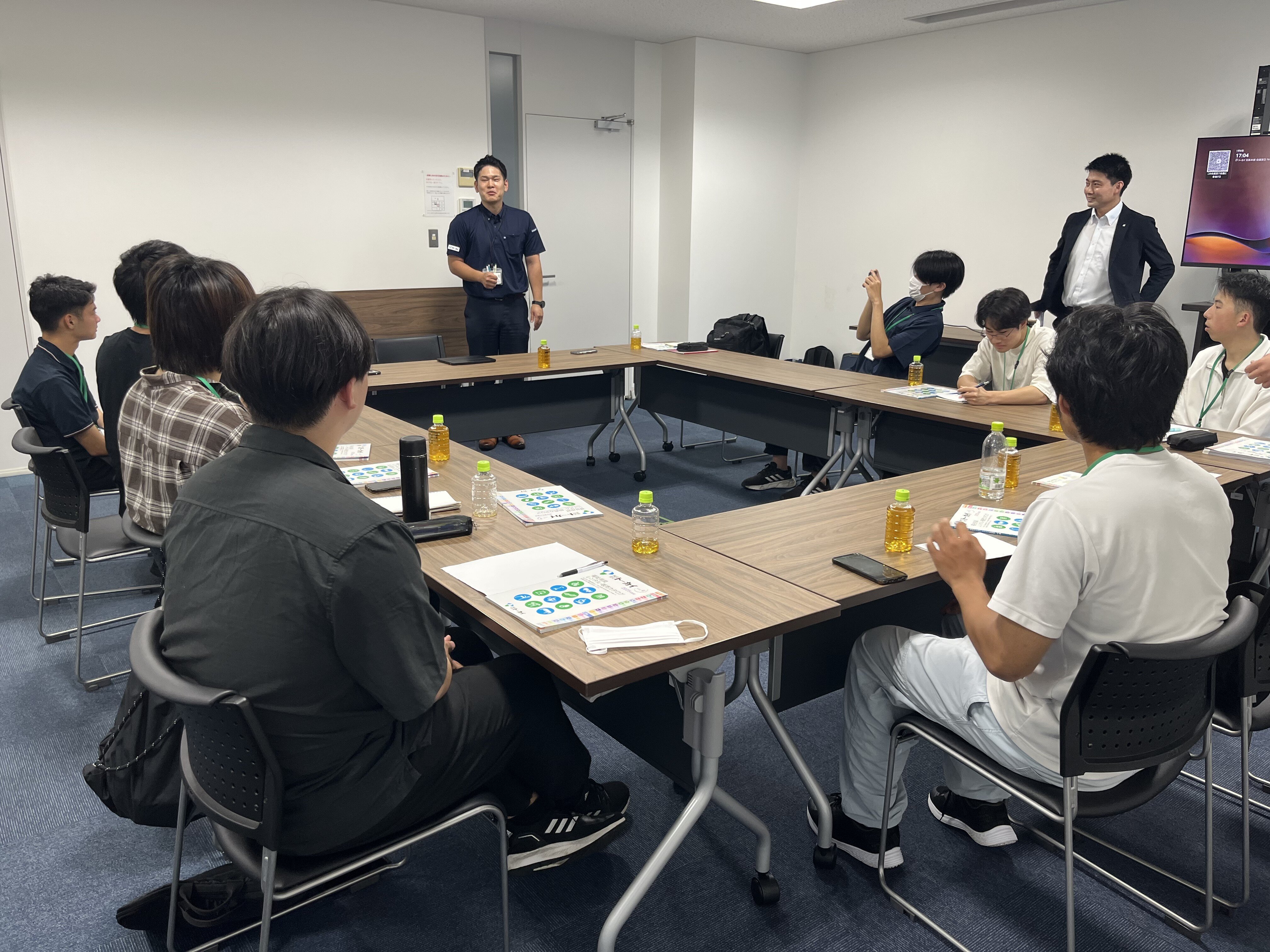インターンシップA正課授業「企業PRインタビュー動画プロジェクト」外部実習を実施しました 