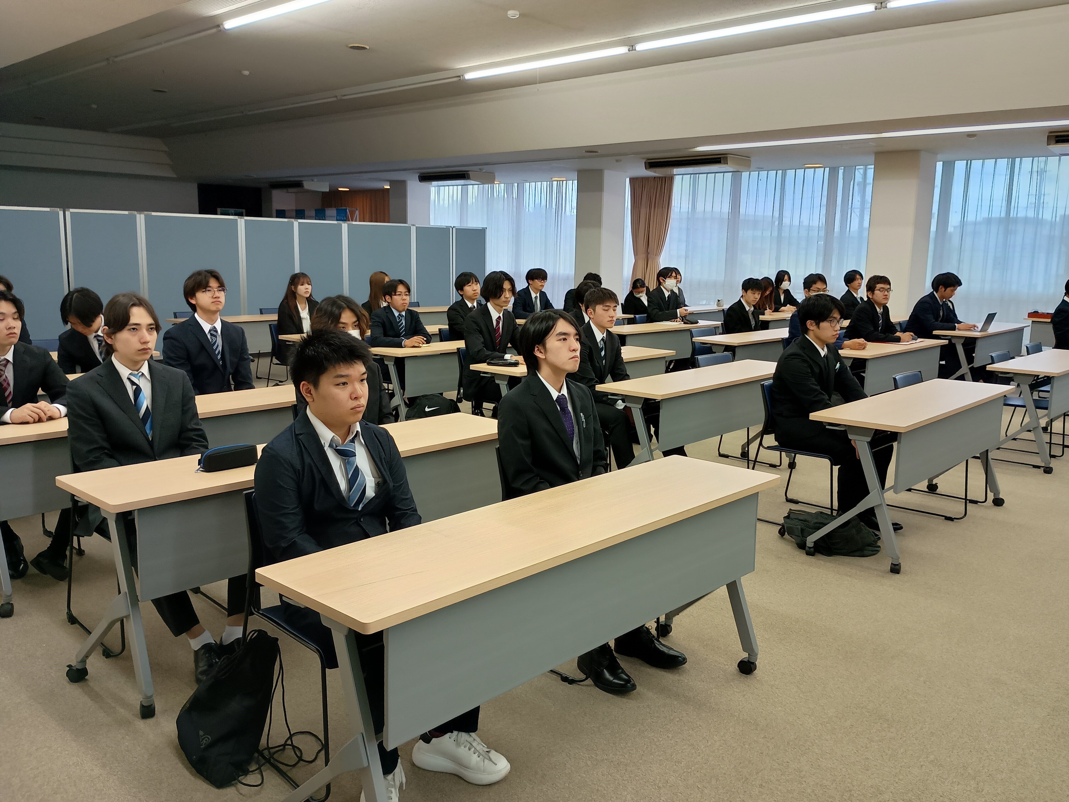 地域金融機関と学ぶ「企業・業界研究Ⅰ」