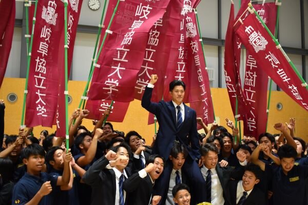 硬式野球部 相良雅斗投手 福岡ソフトバンクホークスよりドラフト4位指名