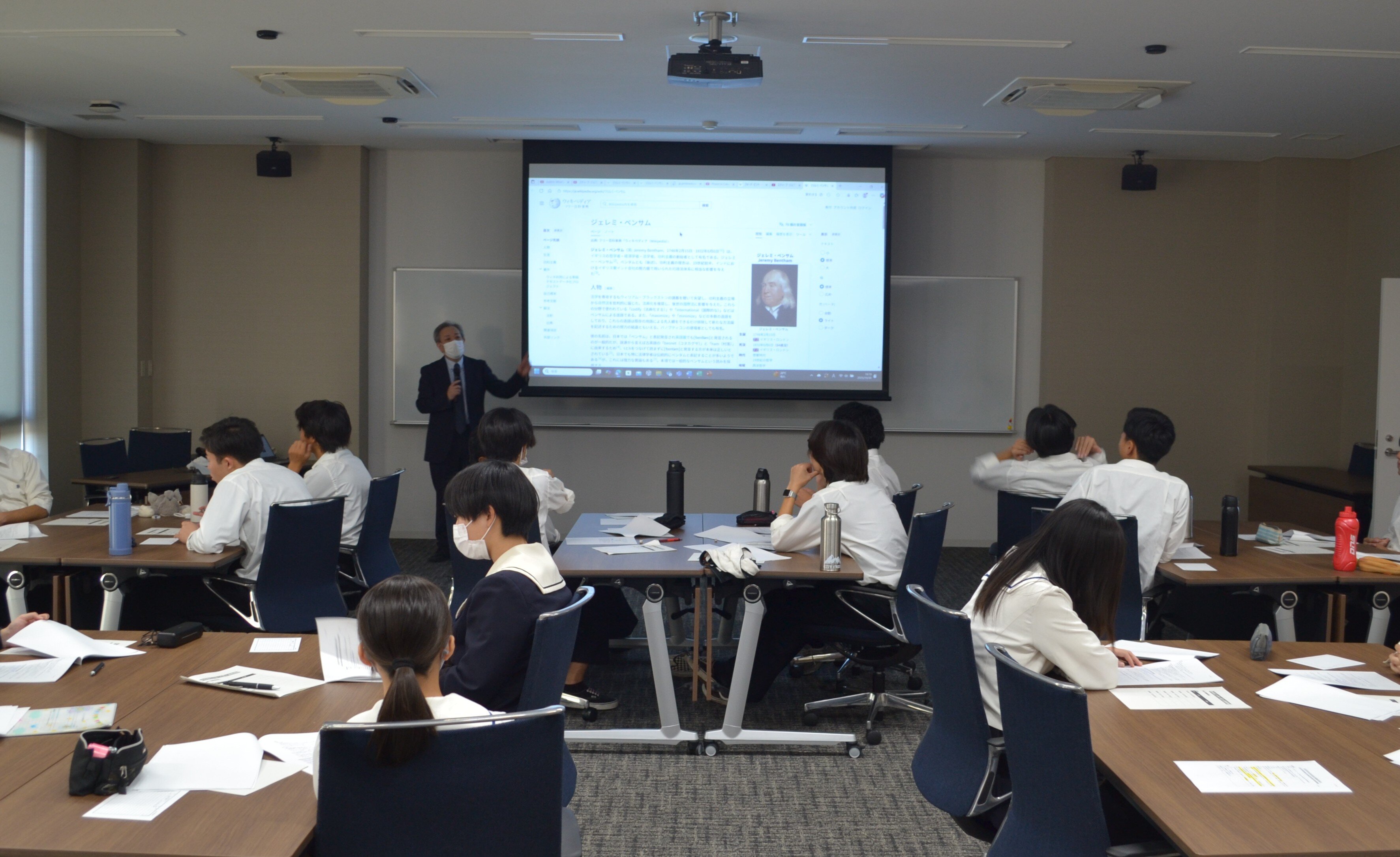 大垣商業高校総合ビジネス科の生徒の皆さんを対象に「起業家教育講座」を実施しました