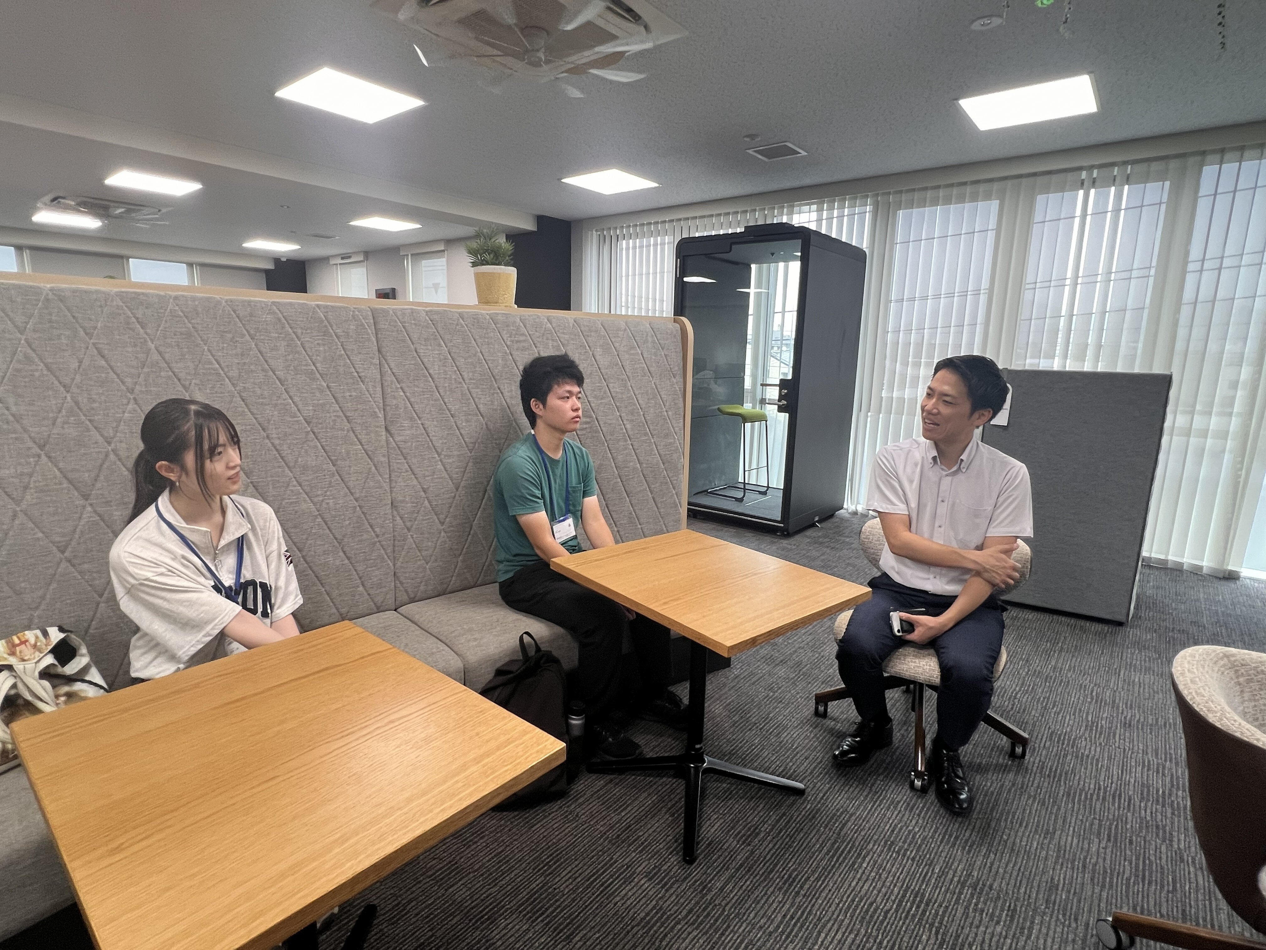 ソフトピア共同研究室の学生による岐阜県内情報産業企業の魅力発信プロジェクト－中部事務機株式会社を取材－