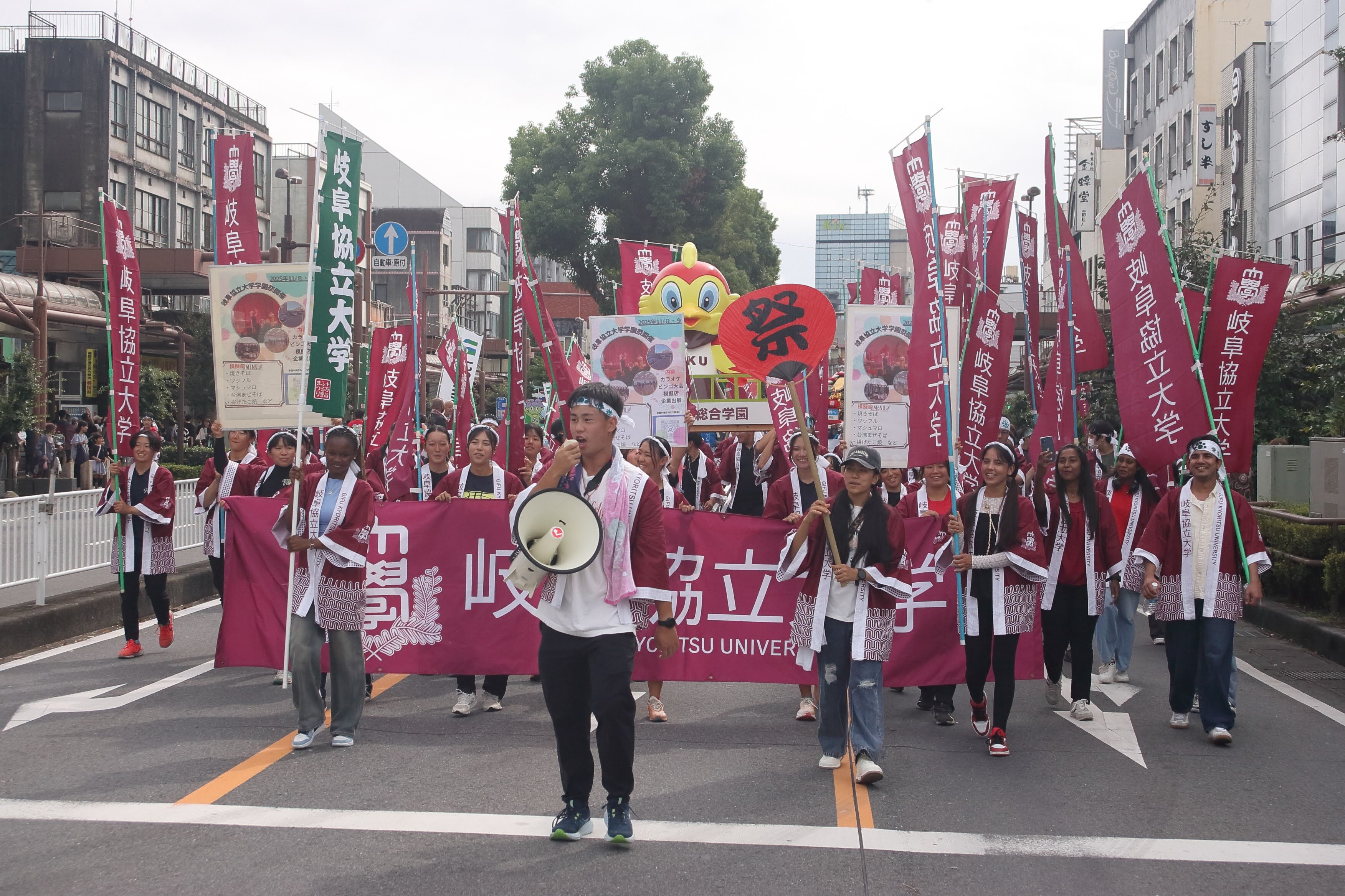 十万石まつりに本学学生・教職員が参加しました
