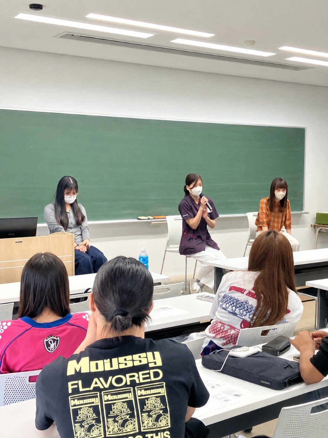 【看護学部】スタートアップ看護ゼミナール「キャリアデザインを考える」 