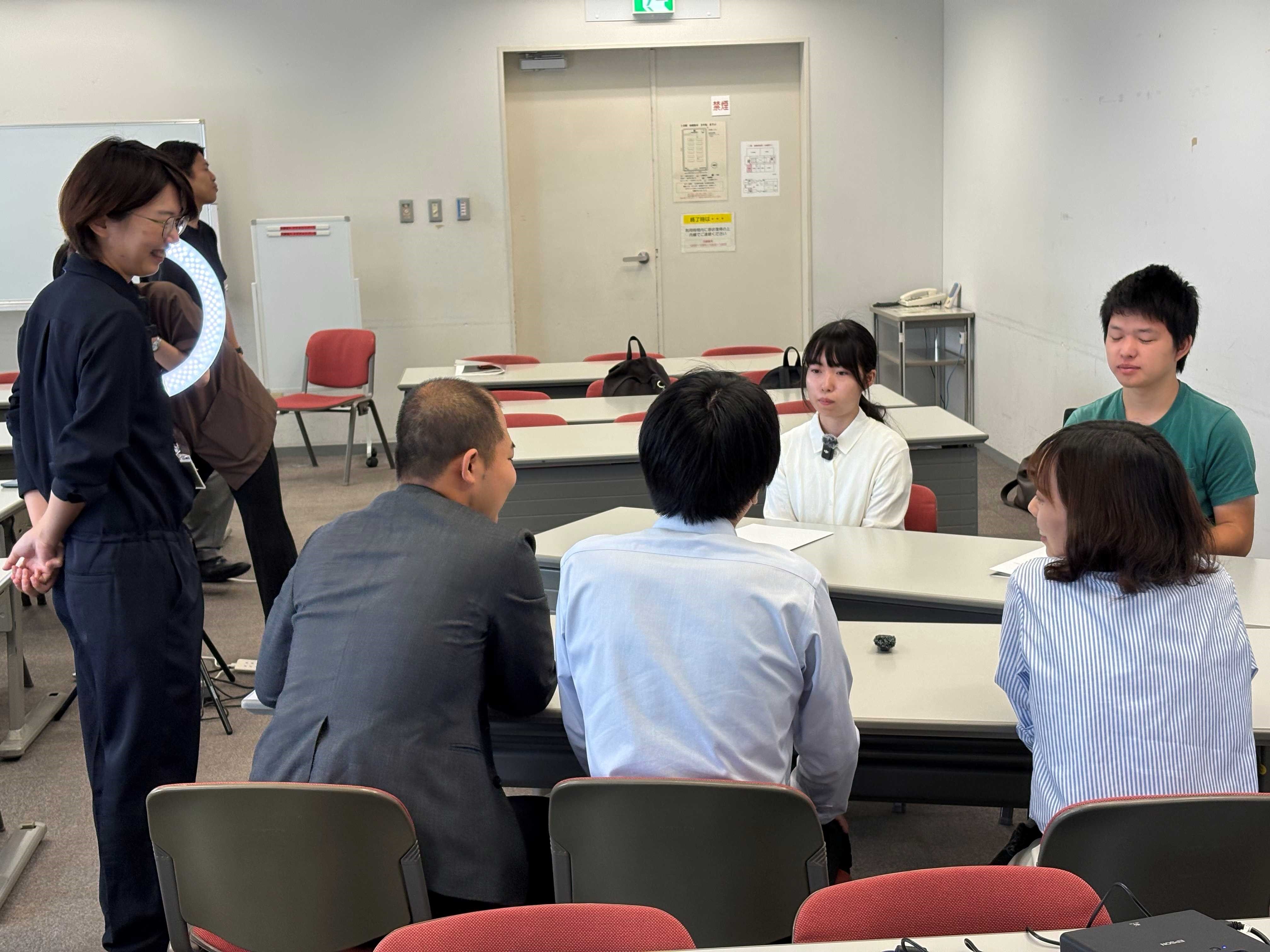 【学生主体の地域活動からの学び】ソフトピア共同研究室の学生による岐阜県内情報産業企業の魅力発信プロジェクト－株式会社ソフィア総合研究所を取材－