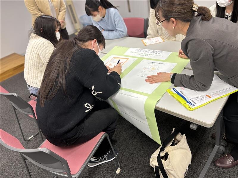 看護学部 写真.jpeg